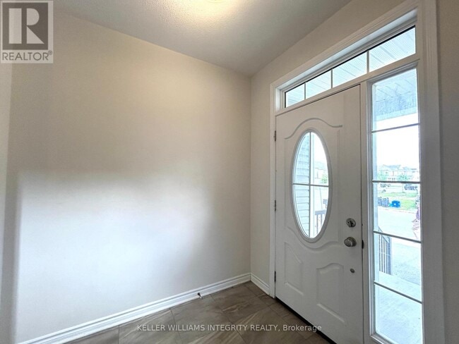 Building Photo - 265 Soldats-Riendeau St