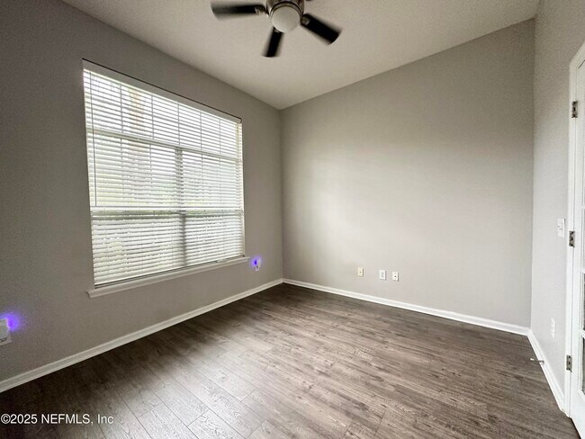 Foto del edificio - 501 Magnolia Garden Ct