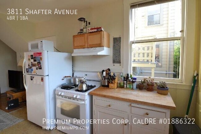 Building Photo - 3811 Shafter Ave