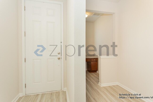 Foto del edificio - 152 Cedar Elm Wy