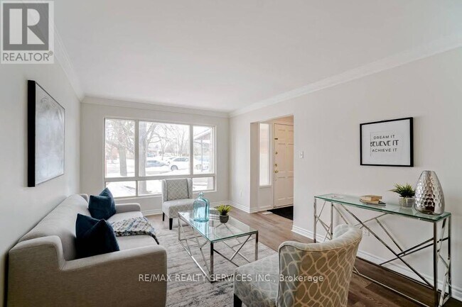 Building Photo - 70 Montjoy Crescent