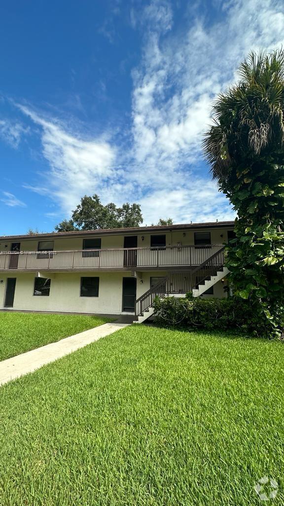 Shaker Village Apartments under 2,000 Tamarac, FL 3 Rentals
