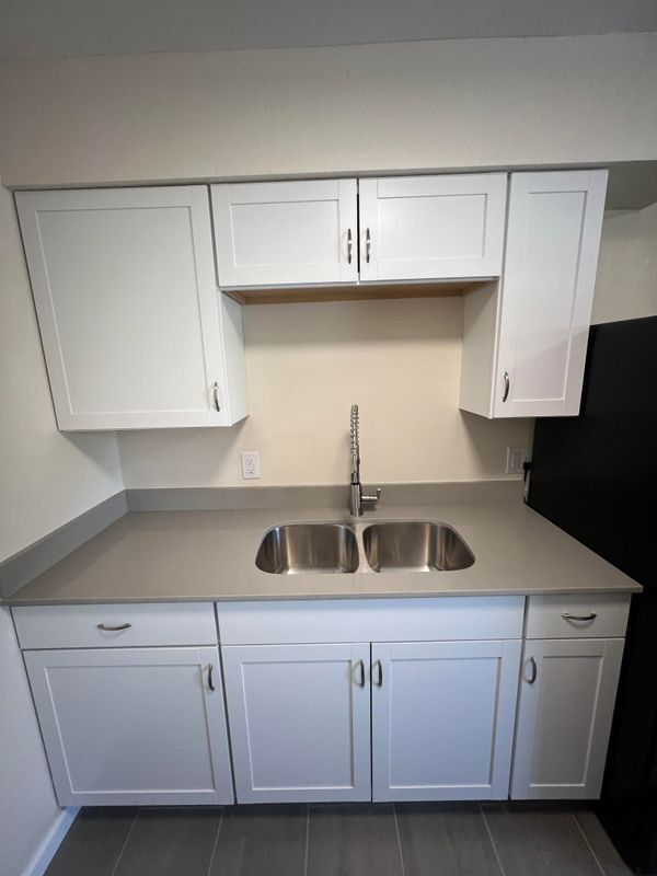 Foto del edificio - 10904 Towner Ave NE