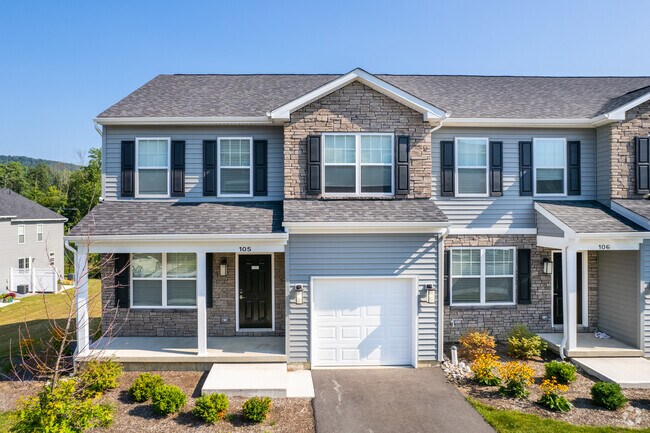 Homes cocheras - Dream Lehigh Valley Apartments