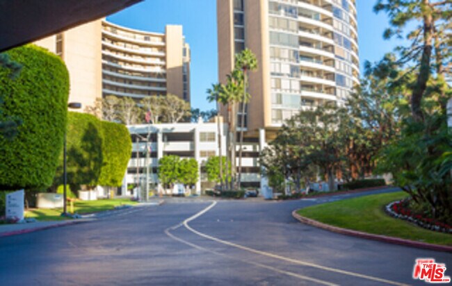 Foto del edificio - 4314 Marina City Dr