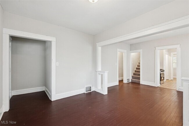 Foto del edificio - 2302 Saratoga Ave