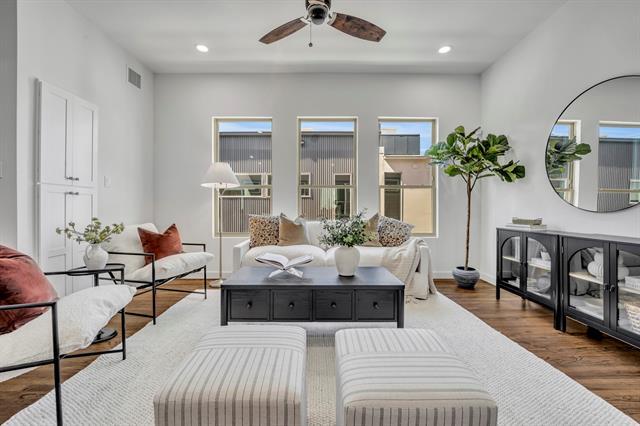 Foto del edificio - 5806 Bryan Pkwy
