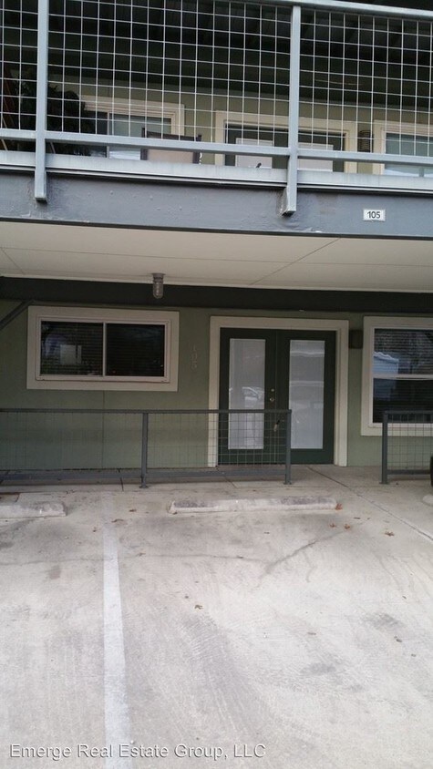 Primary Photo - 609 Blanco St