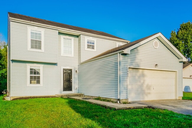 Building Photo - 1667 Eastbrook Dr N