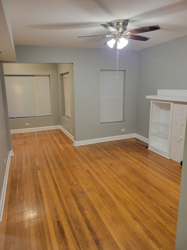 Foto del edificio - 7943 S Ada St