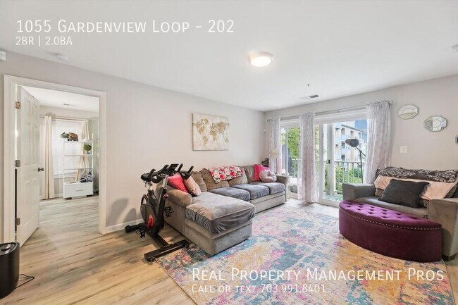 Foto del edificio - 1055 Gardenview Loop