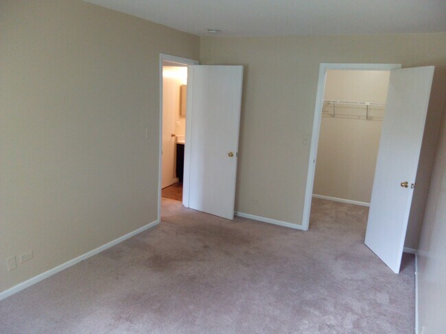 Building Photo - 99 Gant Cir