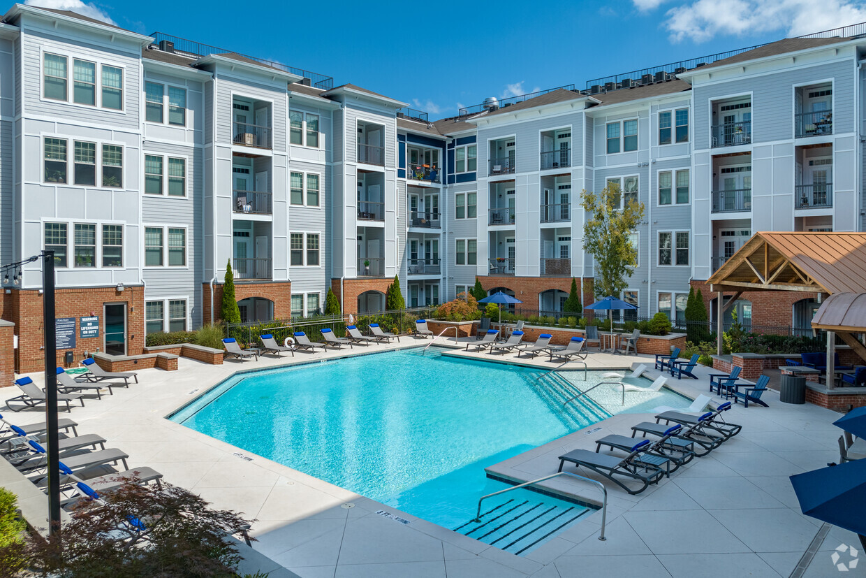 ARIUM Brookhaven Apartments