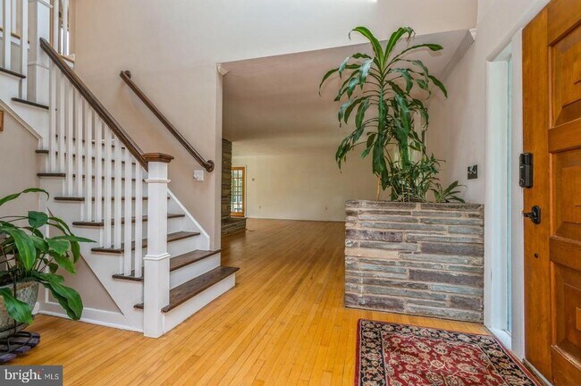 Foto del edificio - 536 Rosedale Rd