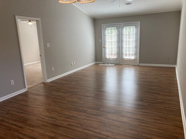 Sala de estar/comedor - 116 Amity Ln