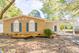 Building Photo - 8106 Elmbrook Dr