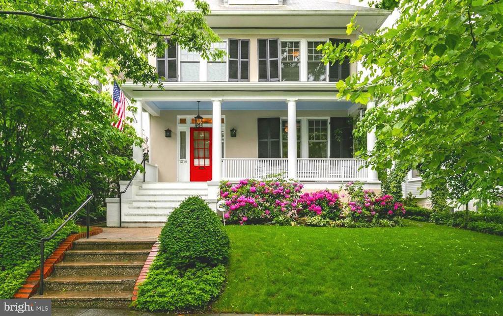 Primary Photo - 1218 Delafield Pl NW
