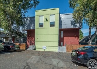 Building Photo - 49 W Etruria St