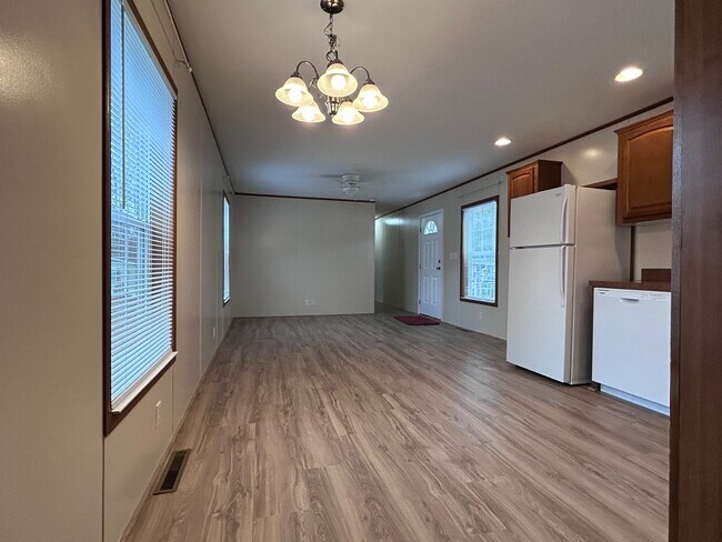 Foto del edificio - 5 Oak Tree Ln