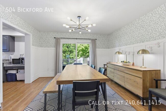 Foto del edificio - 504 Bickford Ave