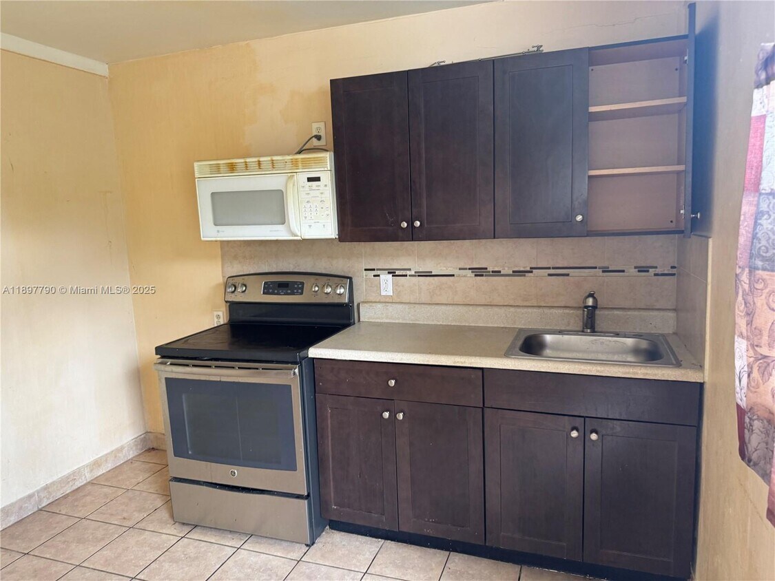 Foto del edificio - 3491 NW 33rd Ct