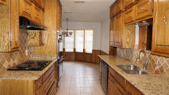 Building Photo - 2701 Meadow Creek