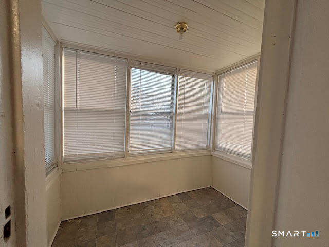 Foto del edificio - 96 Balsam Ave