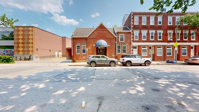 Building Photo - 712 Shawmut Ave