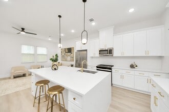 Building Photo - 9439 Arledge St