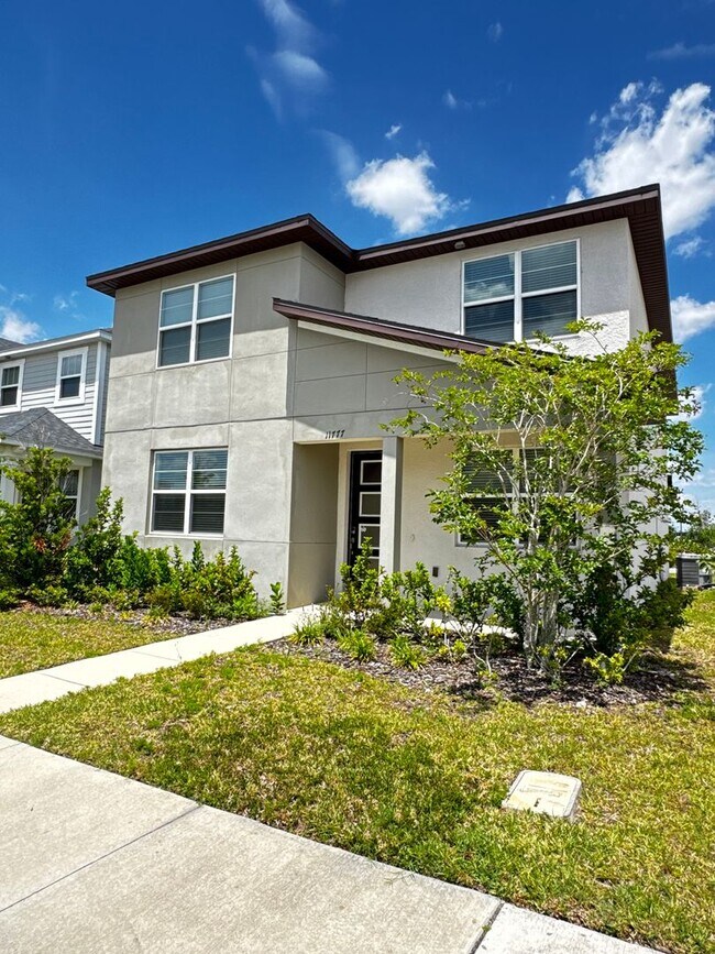 Building Photo - Spacios 4 Bedroom Home for Rent in Orlando - Available NOW!