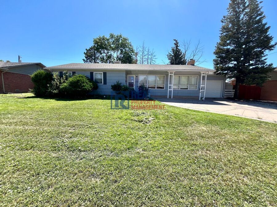 Foto principal - 919 Panorama Dr