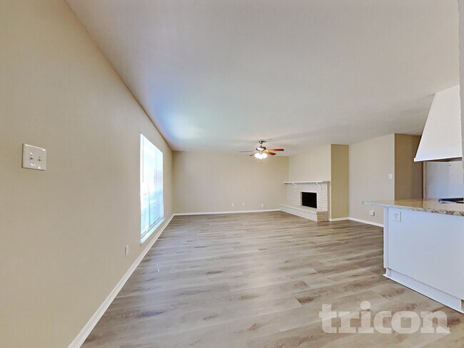 Building Photo - 9324 Timberbluff Rd
