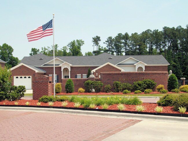 Foto del edificio - Brookwood Downes Town Homes and North Landing