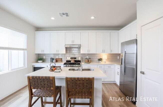 Building Photo - 1122 W Audrey Lane