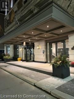 Primary Photo - 112 King St E