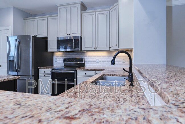 Building Photo - 234 Rocky Slope Rd