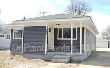 Building Photo - 15161 Harrison St