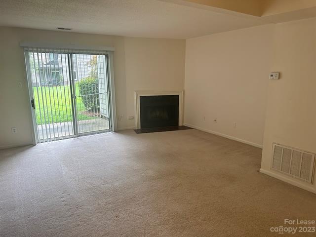 Building Photo - 2939 Heathstead Place