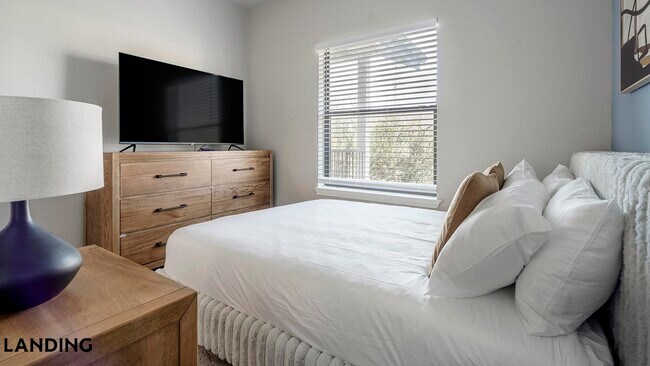 Building Photo - 11139 Culebra Rd