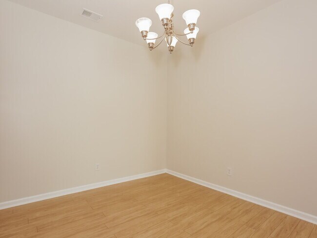 Building Photo - 3043 Clover Rd NW