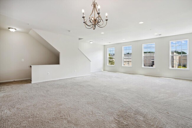 Building Photo - 14898 Mason Creek Cir