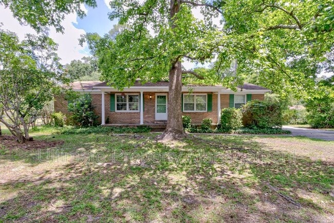 Photo - 5025 Pine Needles Dr House