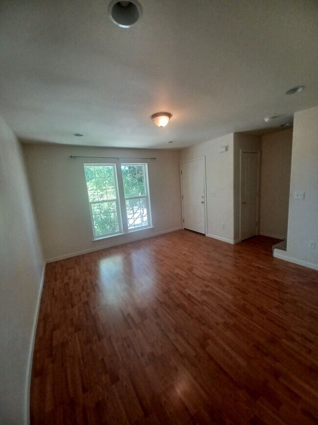 Foto del edificio - 533 N 12th St