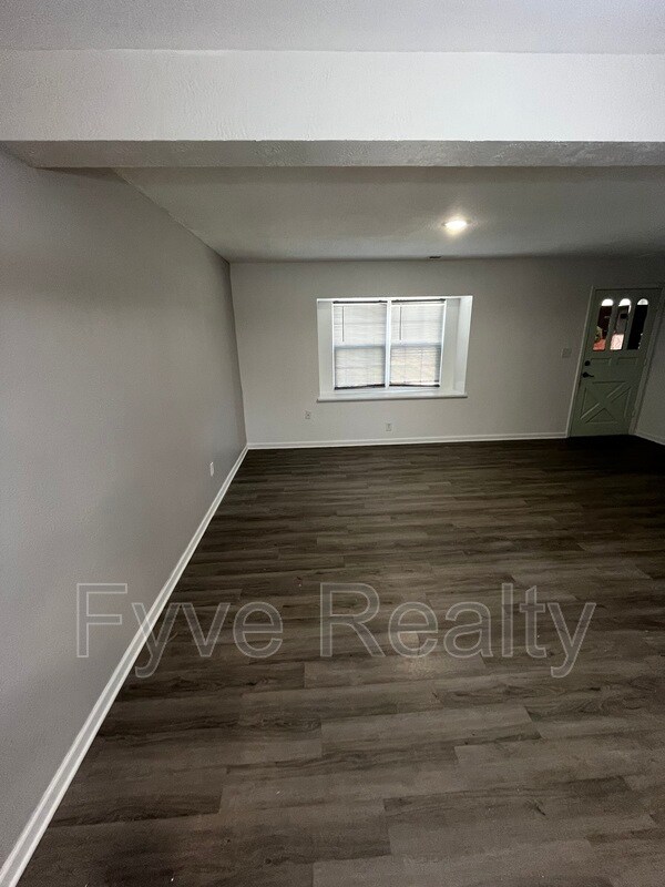 Building Photo - 31623 N Marginal Dr