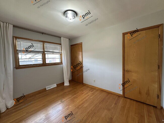 Foto del edificio - 1137 N Jay Ave