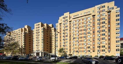 Building Photo - 2601 Pennsylvania Ave