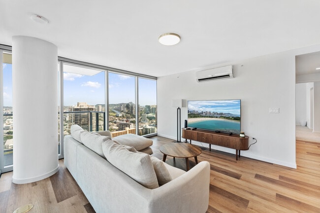 Building Photo - 1515 Liona St