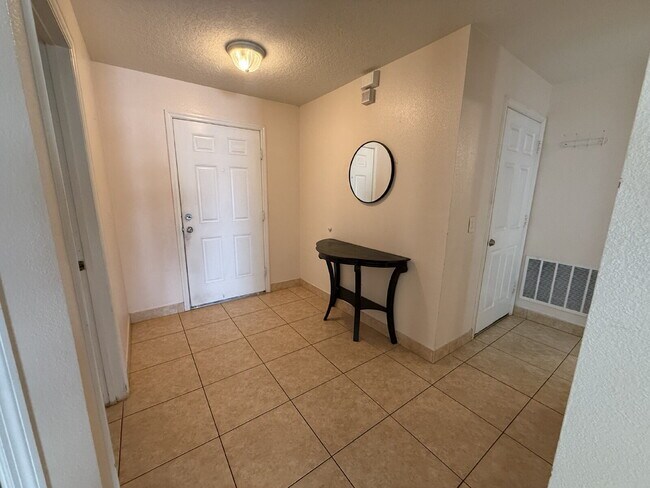 Building Photo - 161 Windrose Dr