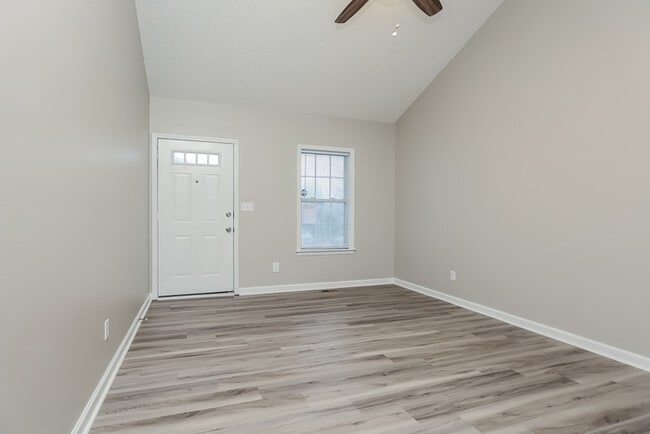 Building Photo - 249 Cranklen Cir