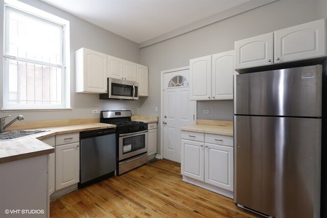 Foto del edificio - 2325 N Cambridge Ave
